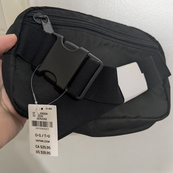 Victoria's Secret Fanny Pack Belt Bag in Black - Picture 7 of 8